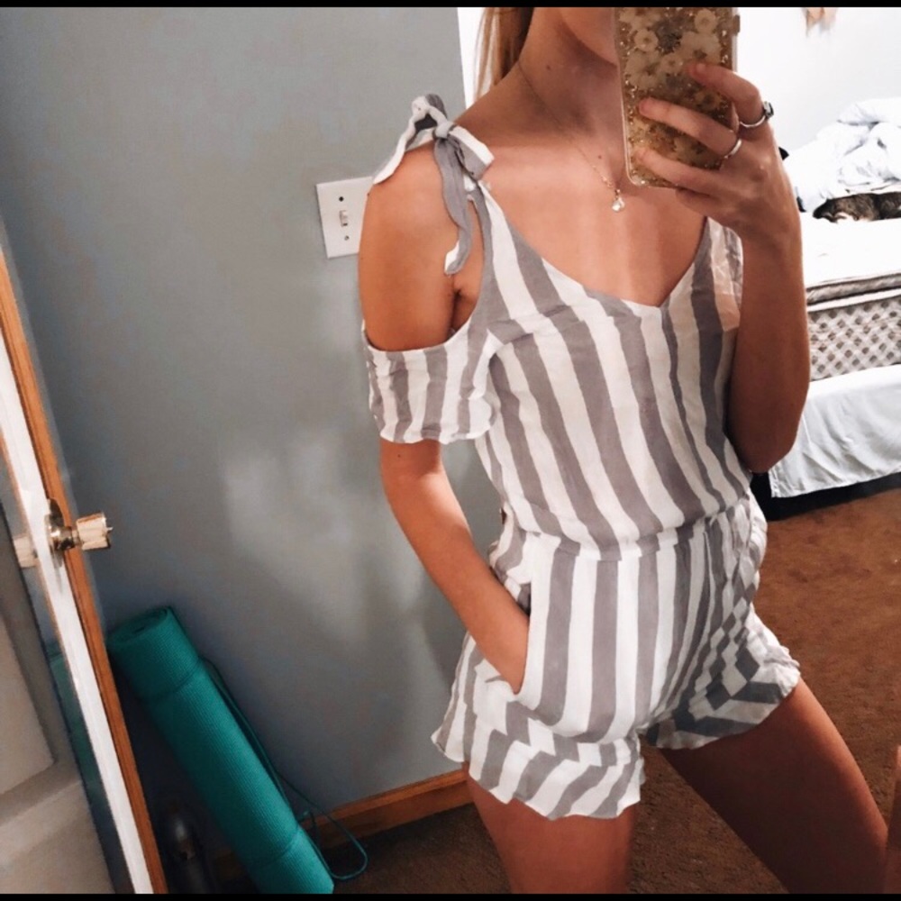 AEO off the shoulder tied striped romper